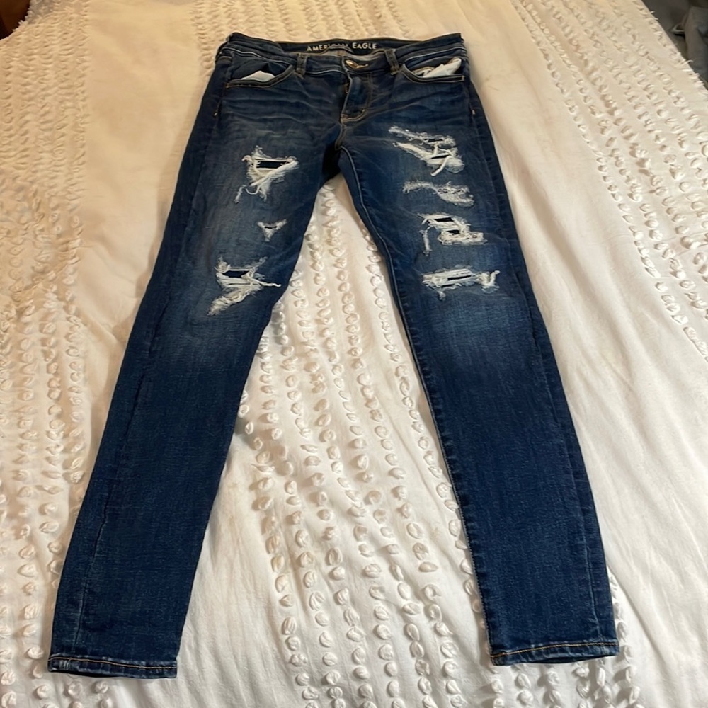 American Eagle distressed jeans, size 6